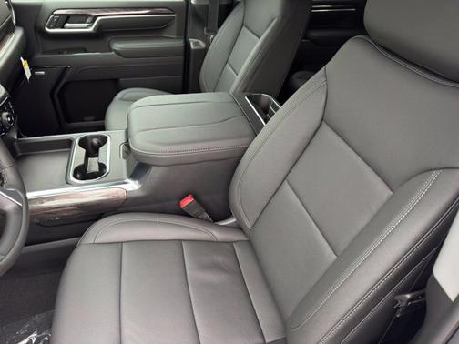 Summit White 2026 Chevrolet Silverado 3500 LTZ