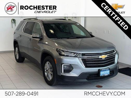 Sterling Gray Metallic 2023 Chevrolet Traverse LT Leather