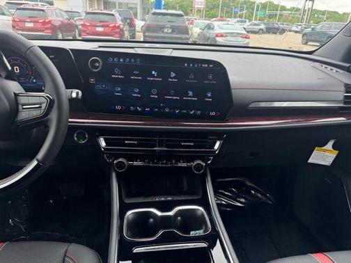 Polar White 2026 Chevrolet Traverse RS