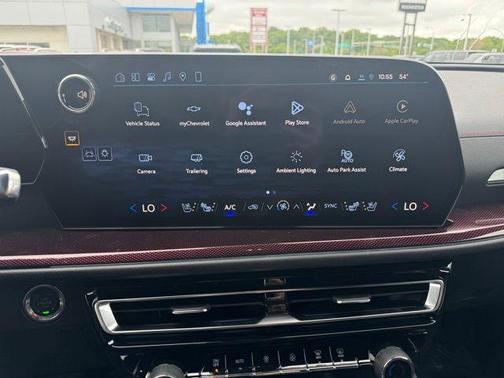 Polar White 2026 Chevrolet Traverse RS