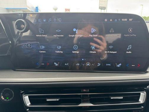 Mosaic Black Metallic 2026 Chevrolet Traverse LT