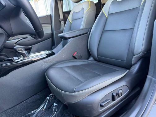 Harvest Bronze Metallic 2024 Chevrolet Trax FWD ACTIV