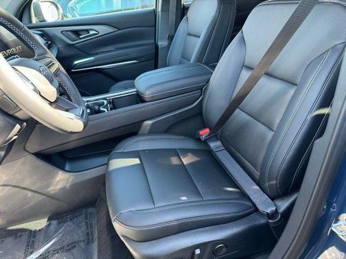Lakeshore Blue 2026 Chevrolet Traverse LT
