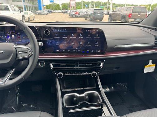 Mosaic Black Metallic 2026 Chevrolet Traverse AWD Z71