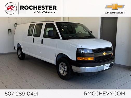 Summit White 2026 Chevrolet Express 3500 Work Van