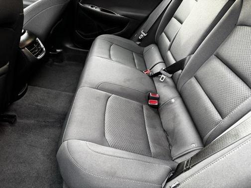 2017 Chevrolet Malibu Hybrid Base