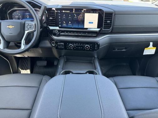 2025 Chevrolet Silverado 3500 LTZ