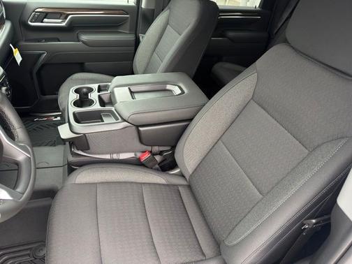 Summit White 2026 Chevrolet Silverado 3500 LT