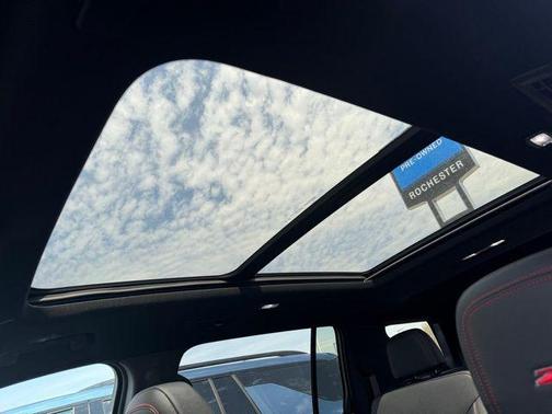 Sandstone Gray 2026 Chevrolet Traverse AWD Z71