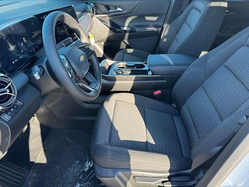 Summit White 2026 Chevrolet Equinox 1LT