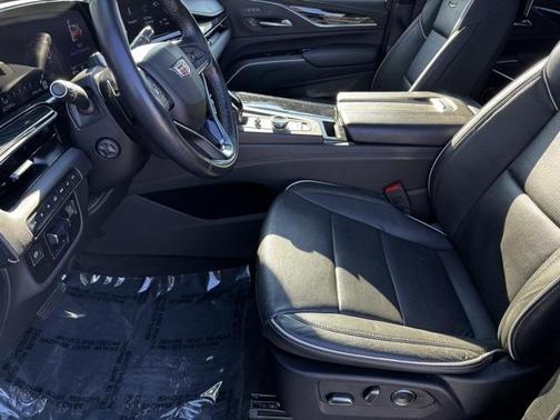 2024 Cadillac Escalade Sport