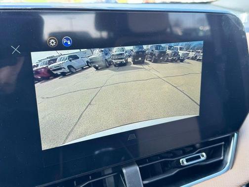 Polar White 2026 Chevrolet Equinox AWD ACTIV