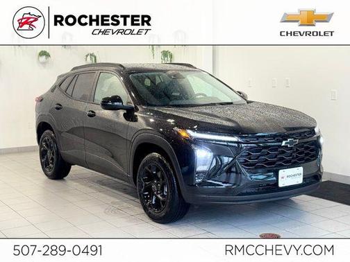 Mosaic Black Metallic 2026 Chevrolet Trax LT