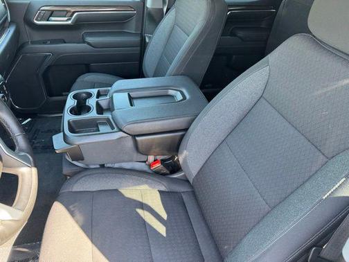 Sterling Gray Metallic 2024 Chevrolet Silverado 1500 LT