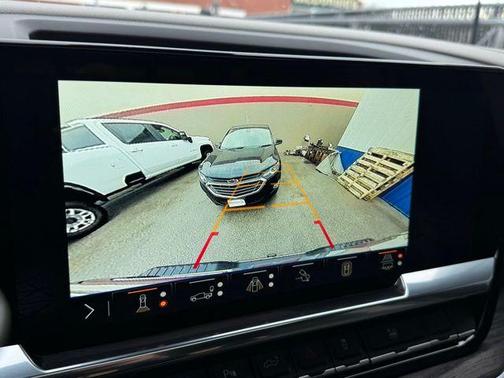 2025 GMC Sierra 3500 SLT