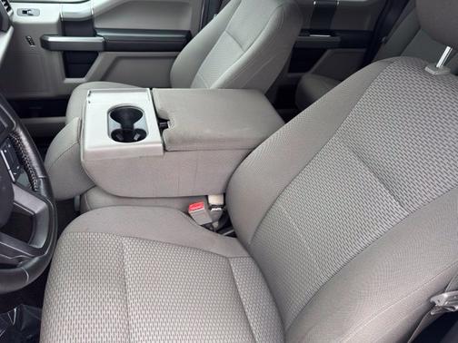 Oxford White 2019 Ford F-150 XLT