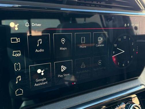 Summit White 2023 GMC Sierra 1500 AT4