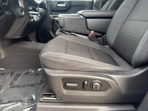 Summit White 2021 Chevrolet Silverado 1500 LT
