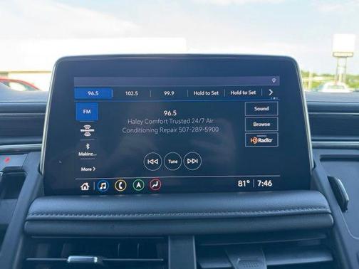 Shadow Gray Metallic 2021 Chevrolet Suburban 4WD Z71