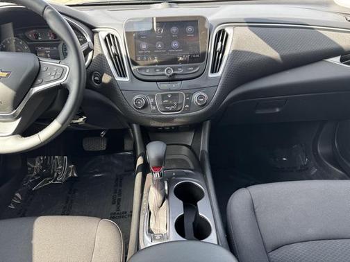 2023 Chevrolet Malibu FWD RS