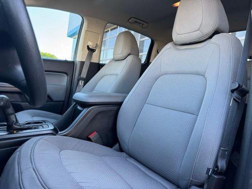 Summit White 2021 Chevrolet Colorado WT