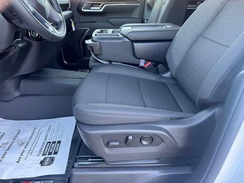 Summit White 2026 Chevrolet Silverado 1500 LT