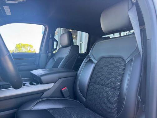 Ivory White Tri-Coat Pearlcoat 2020 RAM 1500 Rebel