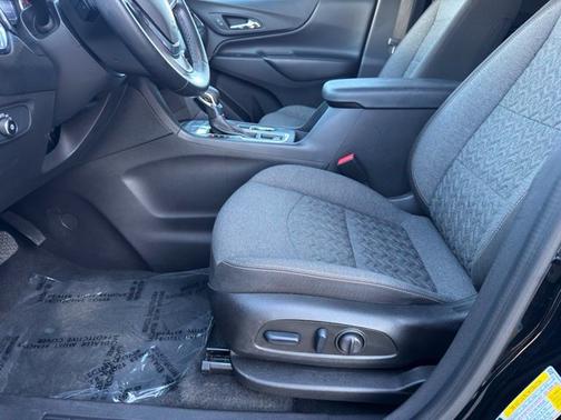 Black Metallic 2024 Chevrolet Equinox LT