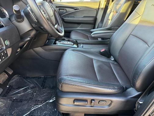 2023 Honda Ridgeline Black