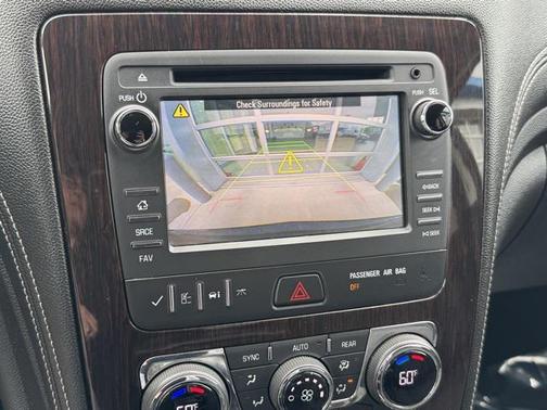 2016 Chevrolet Traverse 2LT