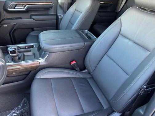 Sterling Gray Metallic 2024 Chevrolet Silverado 1500 LT Trail Boss