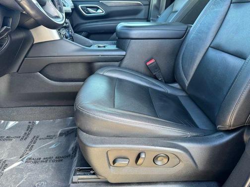 Shadow Gray Metallic 2021 Chevrolet Suburban 4WD Z71