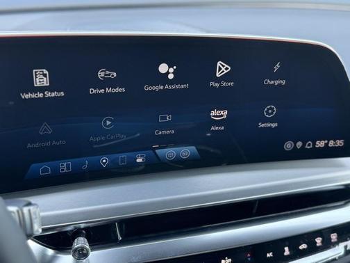2025 Cadillac LYRIQ Luxury w/1SD