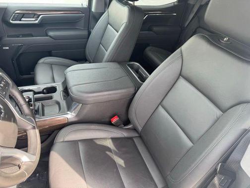 Summit White 2025 Chevrolet Silverado 1500 LT Trail Boss