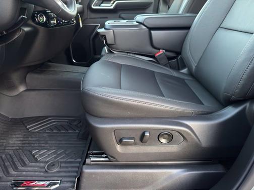 Sterling Gray Metallic 2026 Chevrolet Silverado 3500 LT