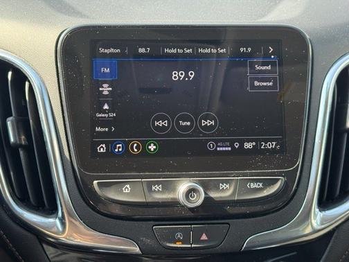 Pearl 2024 Chevrolet Equinox Premier