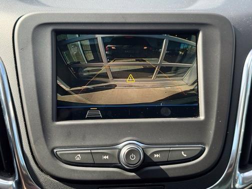Silver Ice Metallic 2019 Chevrolet Equinox 1LT