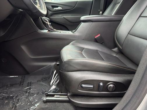 Sterling Gray Metallic 2024 Chevrolet Equinox Premier