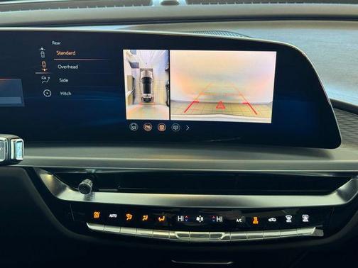 2026 Cadillac LYRIQ Premium Luxury