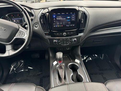 Mosaic Black Metallic 2023 Chevrolet Traverse RS