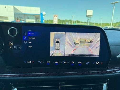 Mosaic Black Metallic 2024 Chevrolet Traverse Z71
