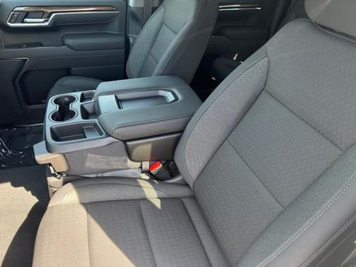 Summit White 2026 Chevrolet Silverado 1500 LT