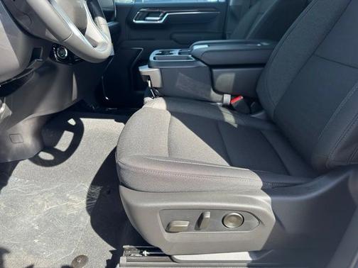 Summit White 2026 Chevrolet Silverado 1500 LT