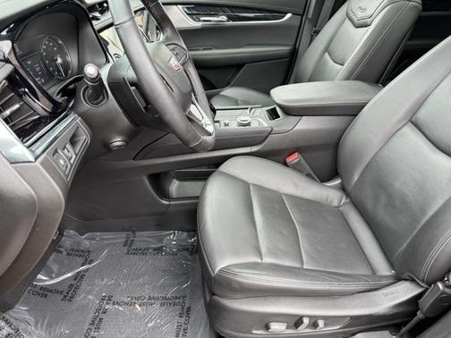 2022 Cadillac XT6 Premium Luxury AWD