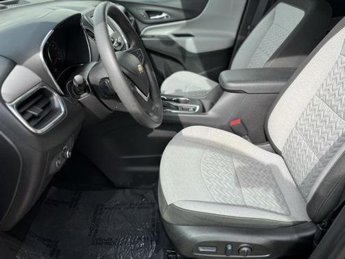 Mosaic Black Metallic 2022 Chevrolet Equinox 1LT