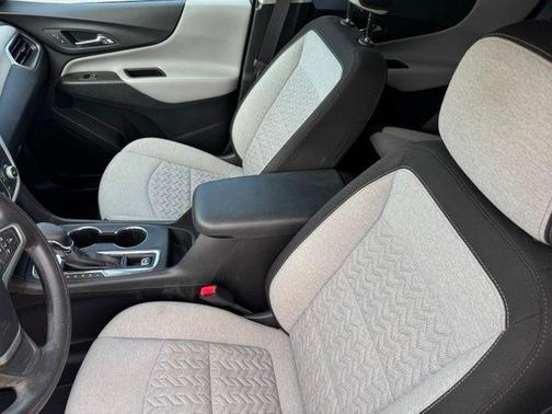 Mosaic Black Metallic 2022 Chevrolet Equinox 1LT