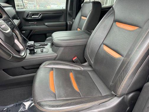 Summit White 2023 GMC Sierra 1500 AT4