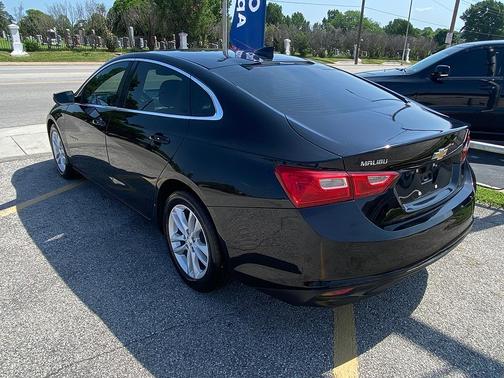 2017 Chevrolet Malibu 1LT