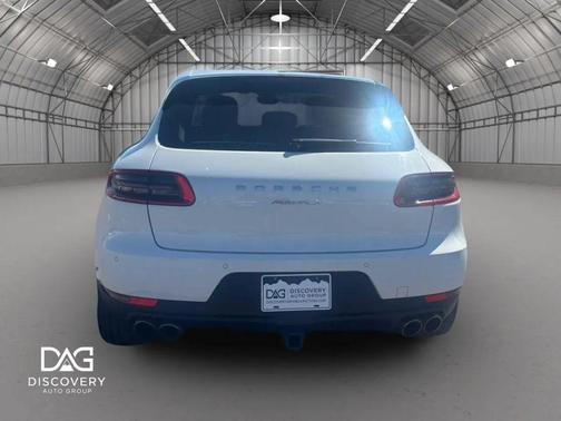 White 2018 Porsche Macan Macan Sport Edition