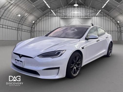 Pearl White Multi-Coat 2021 Tesla Model S Plaid
